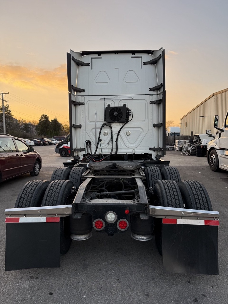 2018 Freightliner EVO 