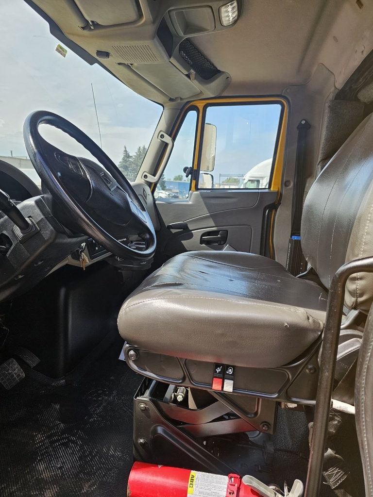 2019 International DuraStar 4300